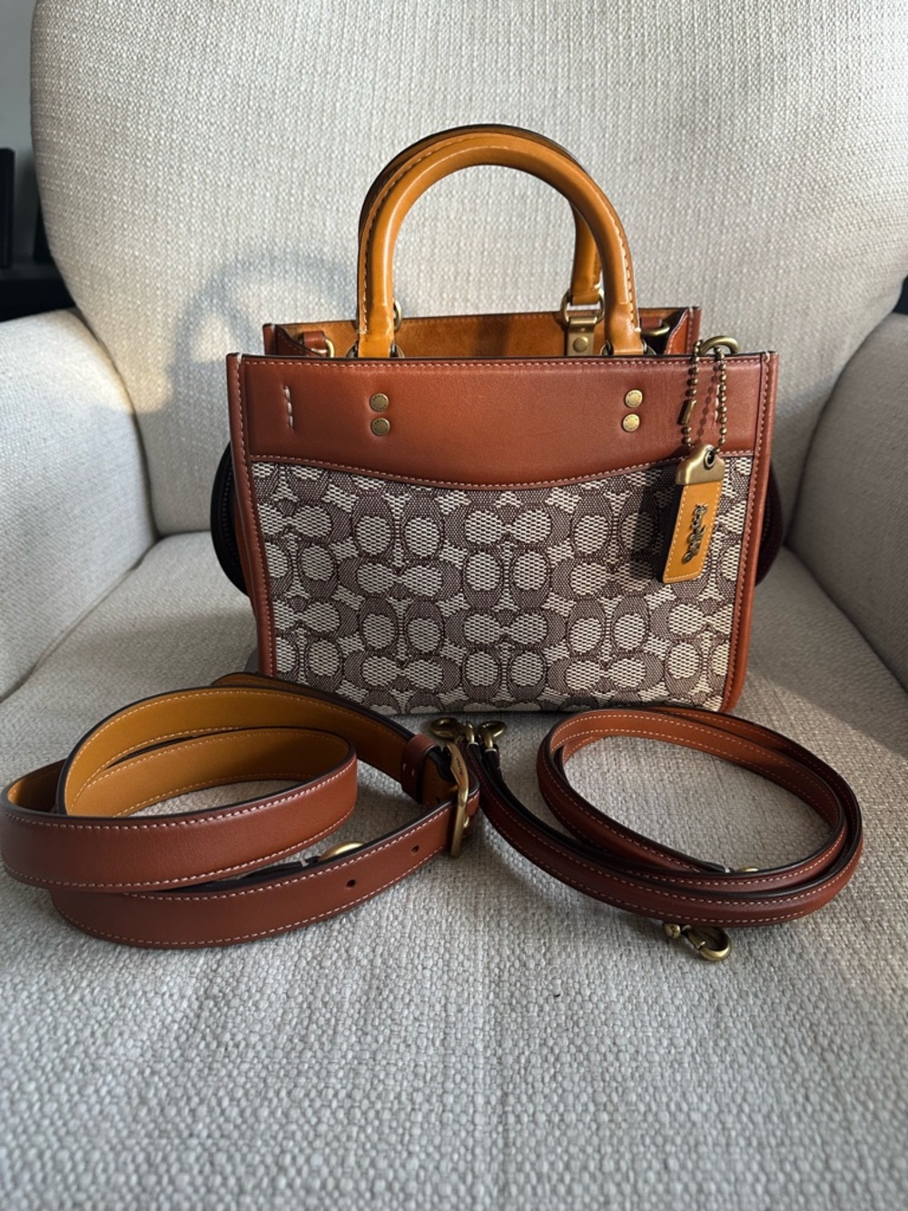 Coach Signature Rogue 25 🥰🥰🥰 - Picture 7 of 11